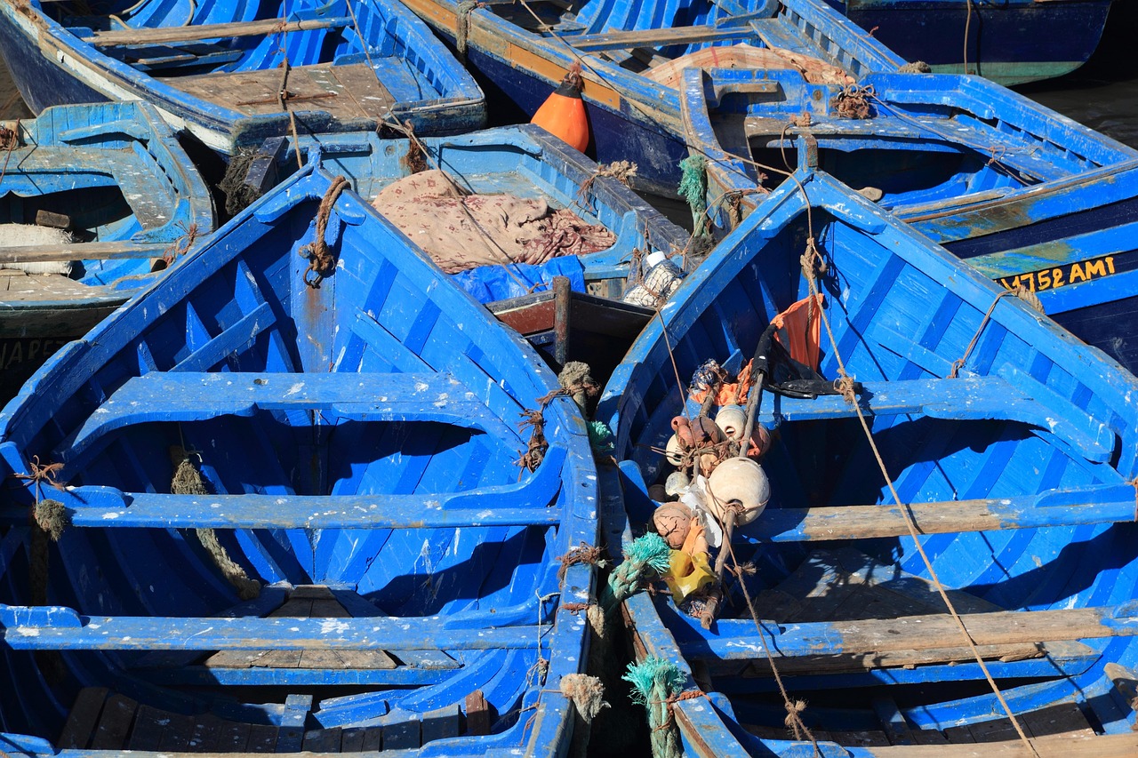 A Sketchbook Tour of Essaouira: Wind, Blue Boats, and Mint Tea